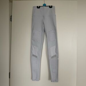 Alo Yoga Moto Legging size Xs